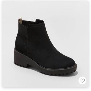 NIB womens universal thread black booties. Size 11 wide. Style: Taci boots.